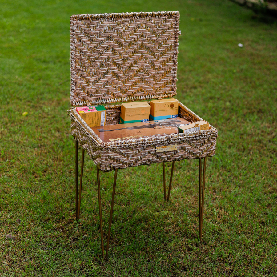 Gin Bar Upcycled Plastic Ropes Metal Stand