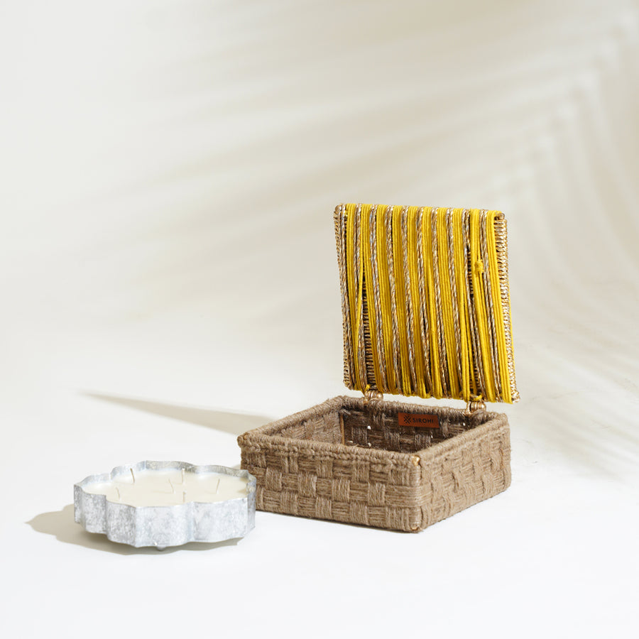 Chameli Court Gift hamper