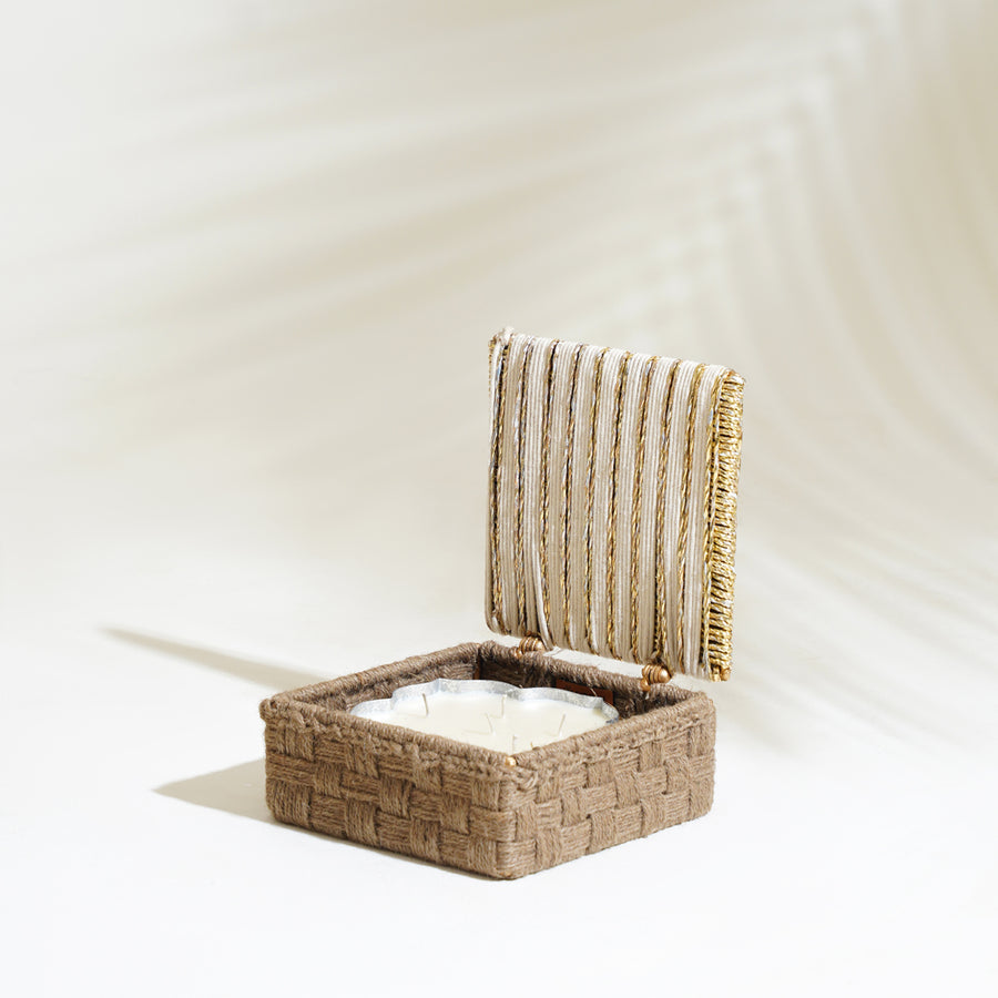 Chameli Court Gift hamper