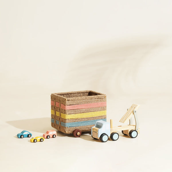 Leo Vroom Set with Basket