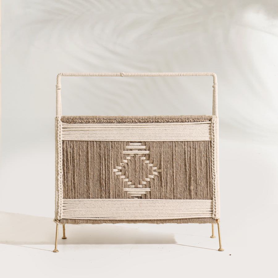 Emaline Newspaper stand
