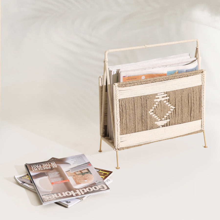 Emaline Newspaper stand