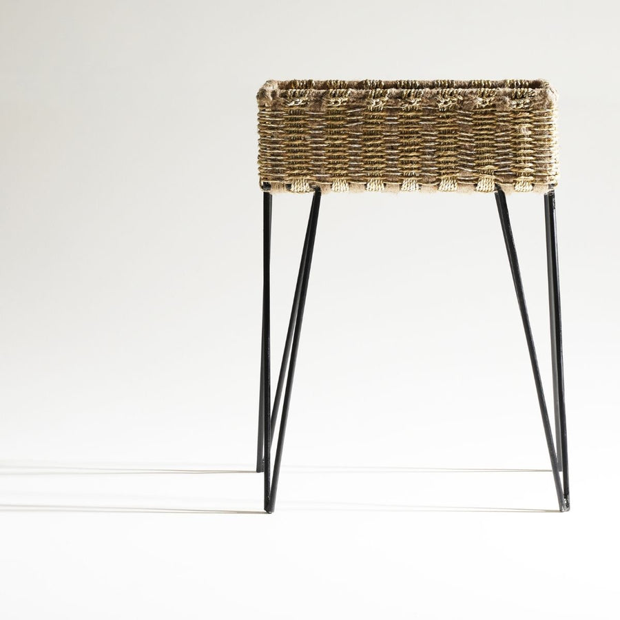 Faye - Contemporary Organizer - Box Stand
